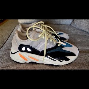 Yeezy Boost  700 ‘Wave Runner’